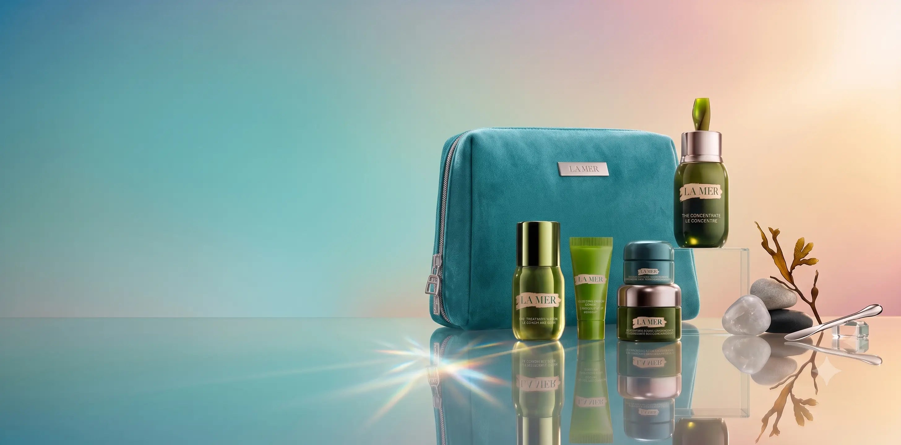 Jar of Crème de la Mer moisturizing cream resting on a wet stone shoreline beside sea kelp